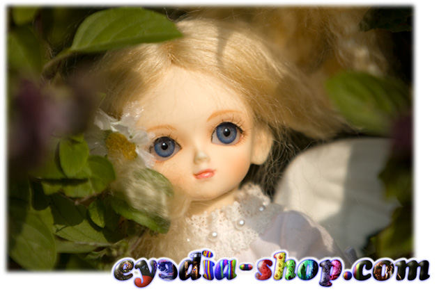 Doll Name: Hana, Doll Base: Yo-Tenshi &quot;Yuki&quot; / Volks Inc., Doll Custom Makeup &amp; Costume: Bell / crescent moon. Masterpiece (R) Silicon Eyes: 15mm Darker Old ... - pic_top_060408